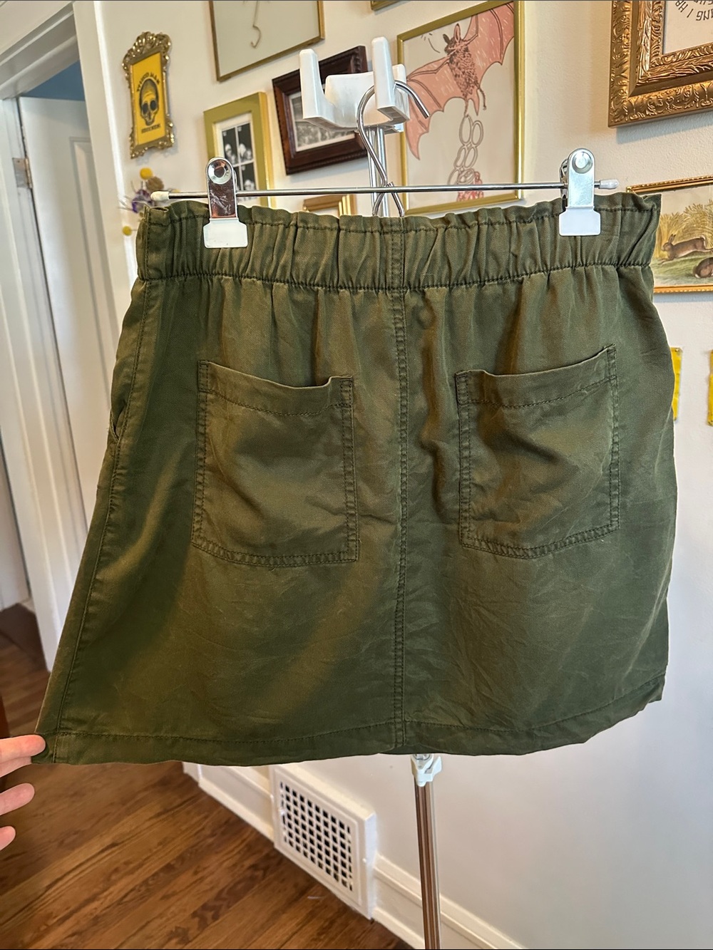 LOFT Olive Green Button-Front Mini Skirt - Picture 2 of 4